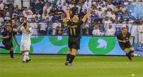 هل يُكمل النصر السعودي سيناريو مانشستر سيتي في الدوري؟